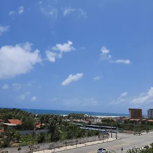 Espacoso Apartamento A 100 Metros Da Praia Do Futuro Apartamento